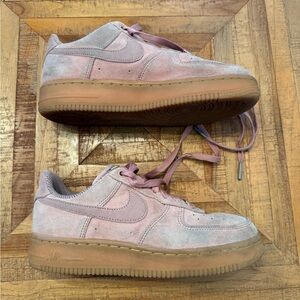Women's Pink Sneakers